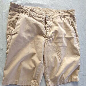 AG Jeans Men's Khaki Classic Fit Shorts Size 34"/10.5"